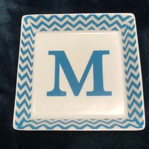 Jewelry dish with M decal